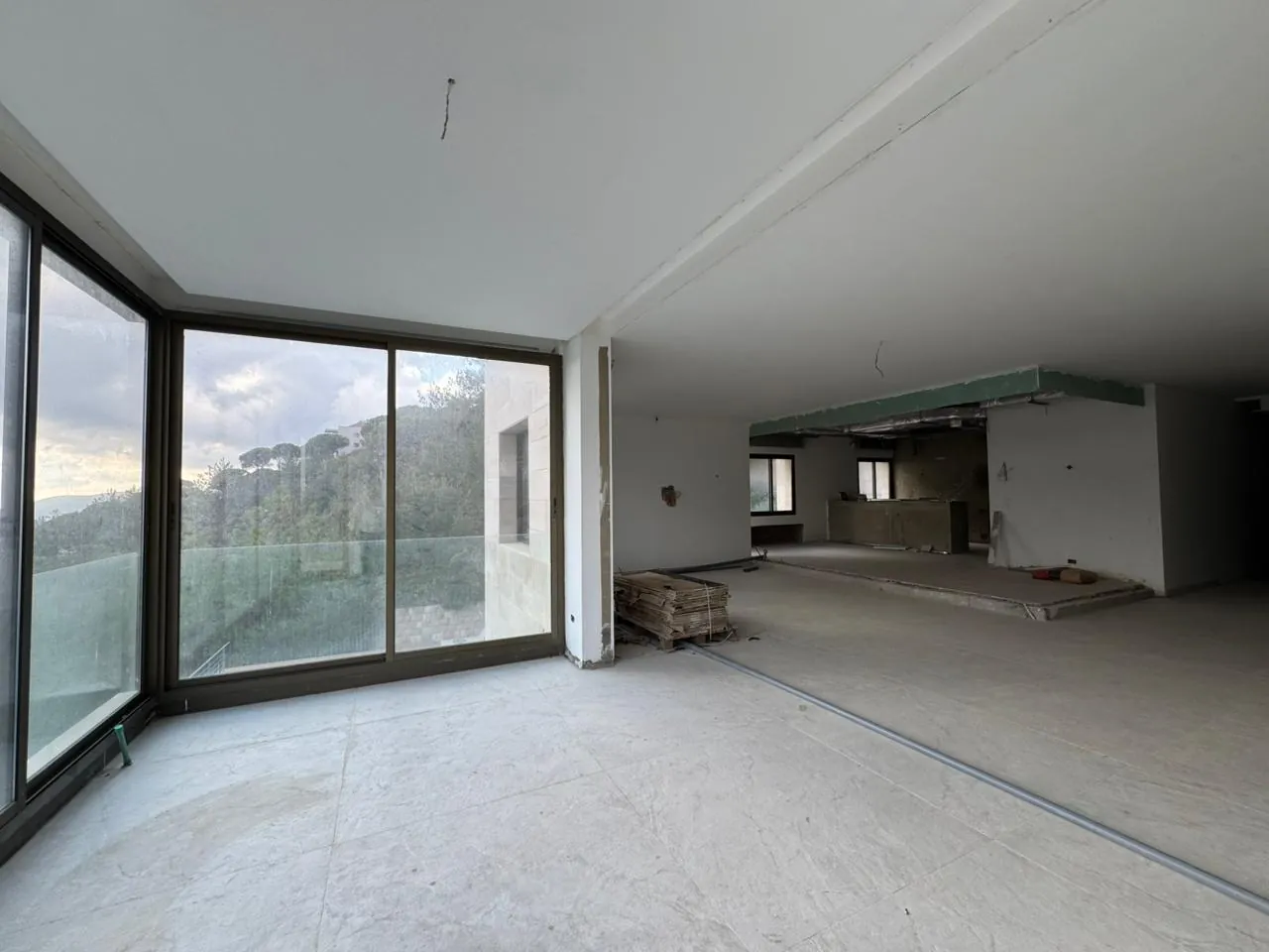 Spacious Apartment With Terrace For Sale in Baabdat — photo 4
