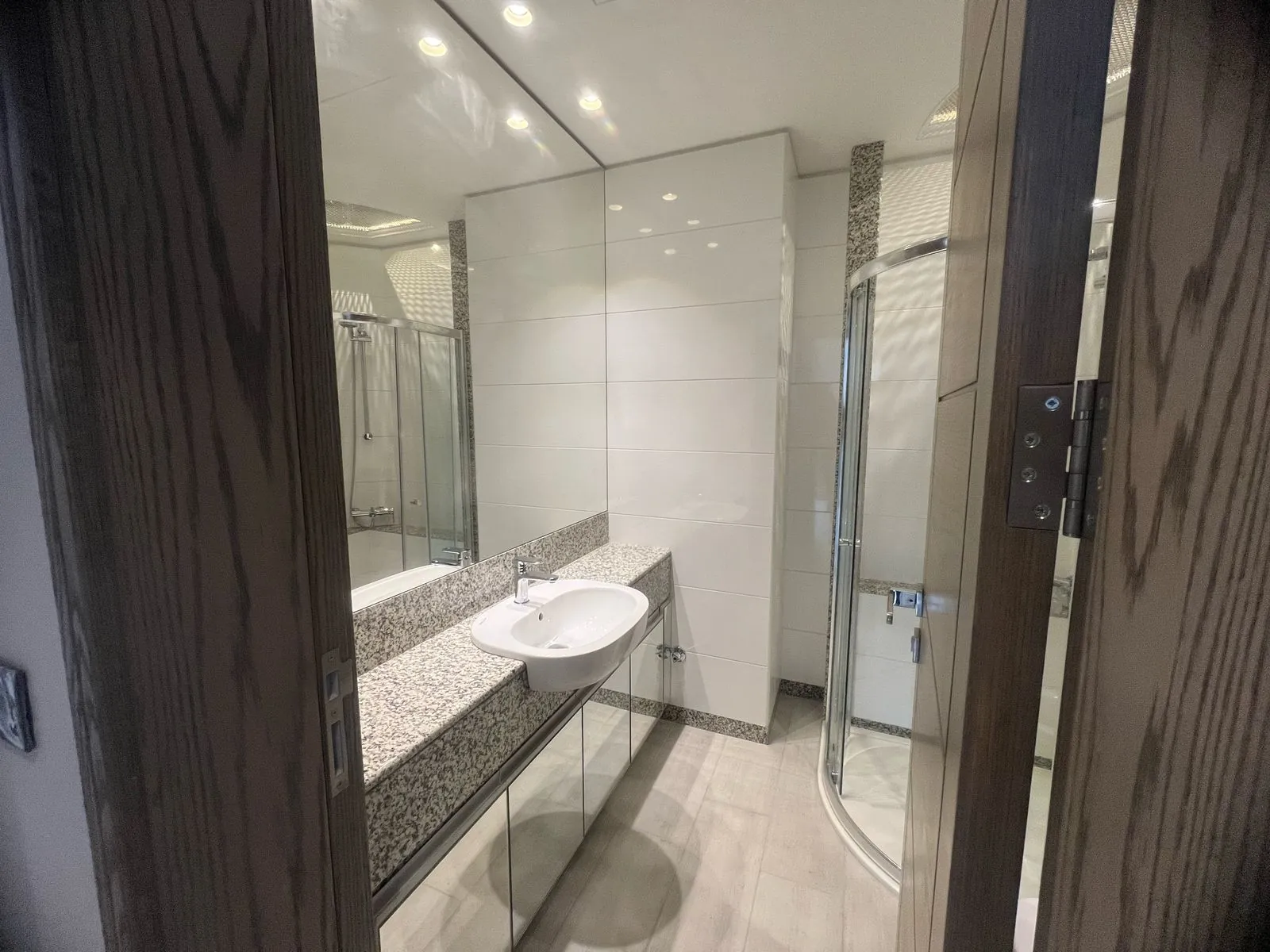 Luxurious Villa For Sale in Fakra Club — الصورة 7
