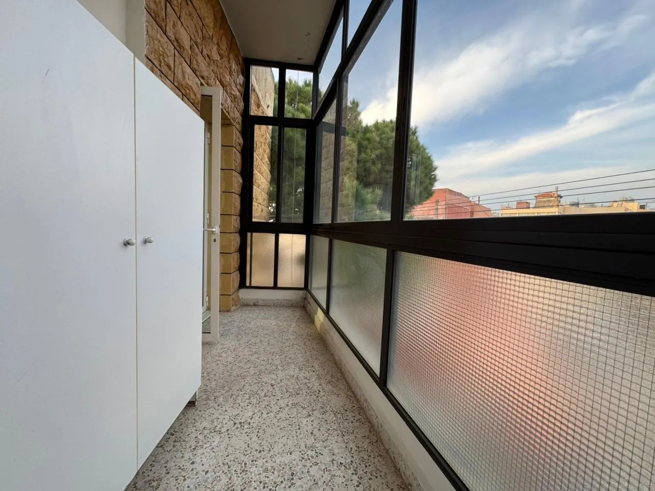 3-Bedroom Apartment For Sale in Mansourieh — الصورة 3