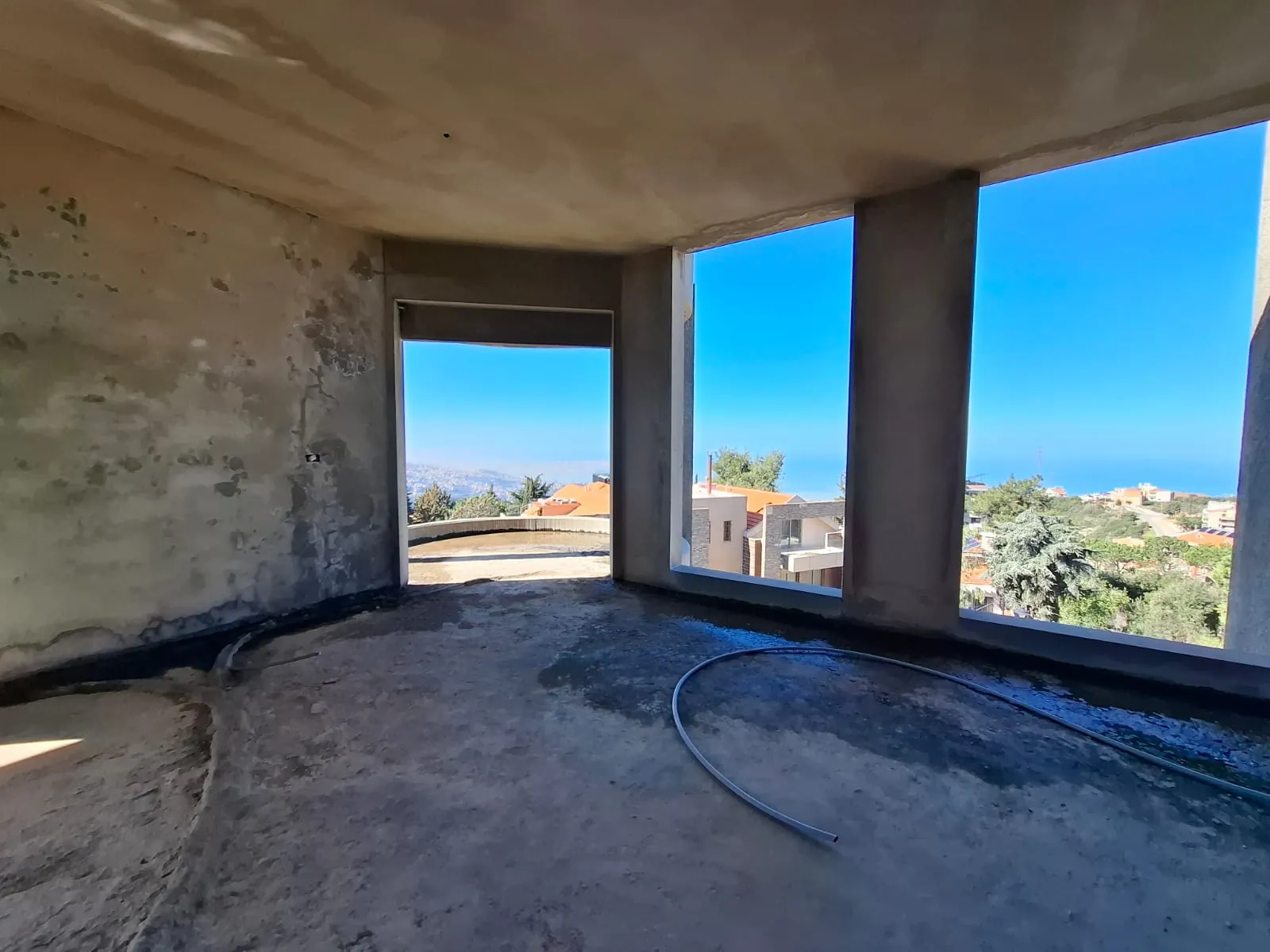 Under-Construction Building For Sale in Ballouneh — الصورة 10