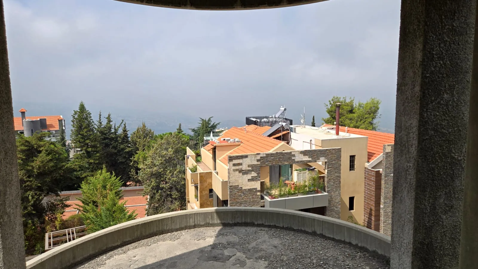Under-Construction Building For Sale in Ballouneh — الصورة 2