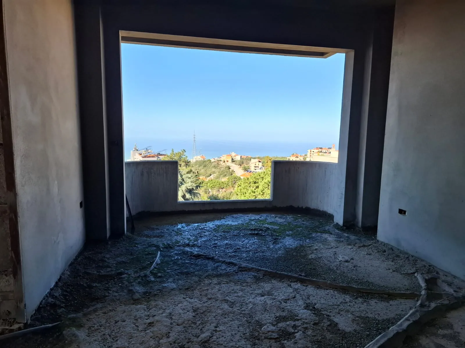 Under-Construction Building For Sale in Ballouneh — الصورة 9