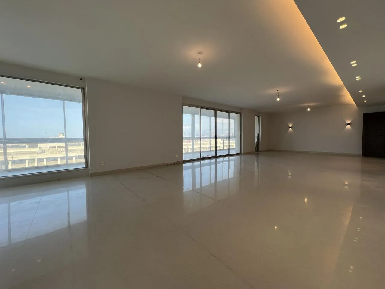 Refined & Spacious Apartment For Rent in Gemayzeh