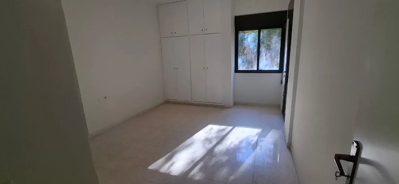Spacious Apartment For Rent in Qannabet Broumana — الصورة 6
