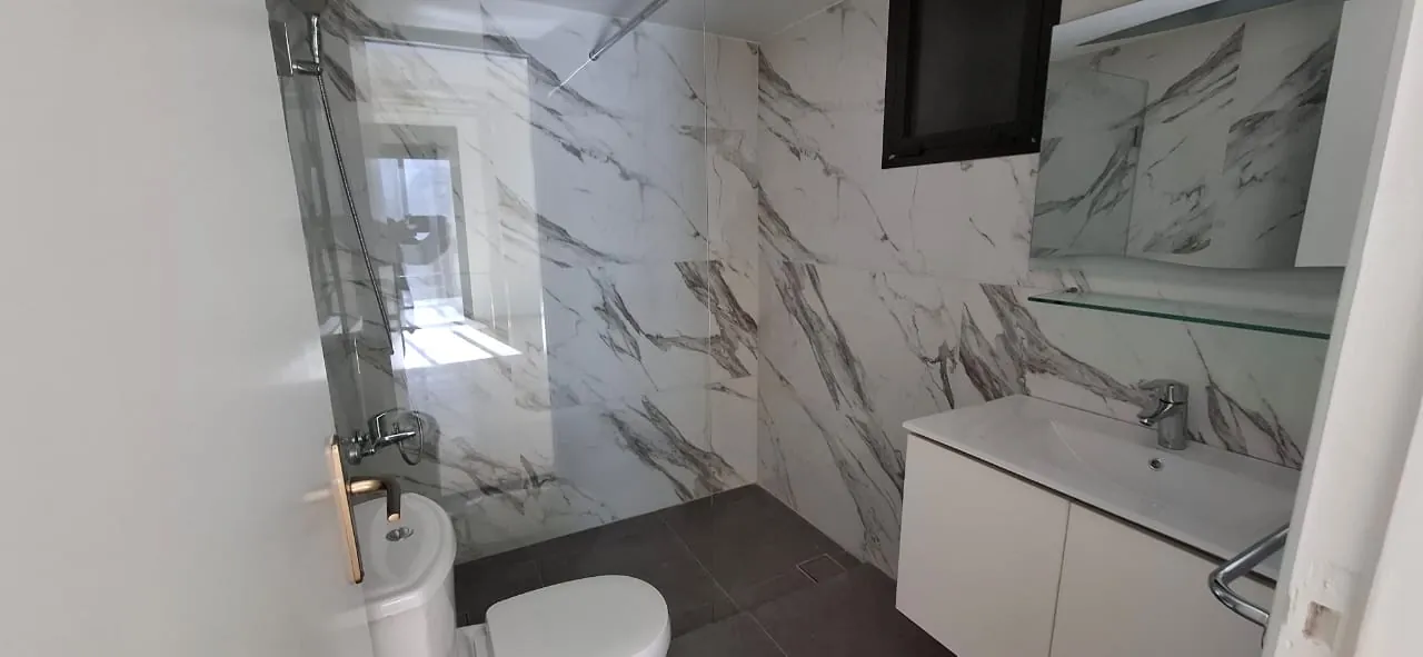 Spacious Apartment For Rent in Qannabet Broumana — الصورة 7