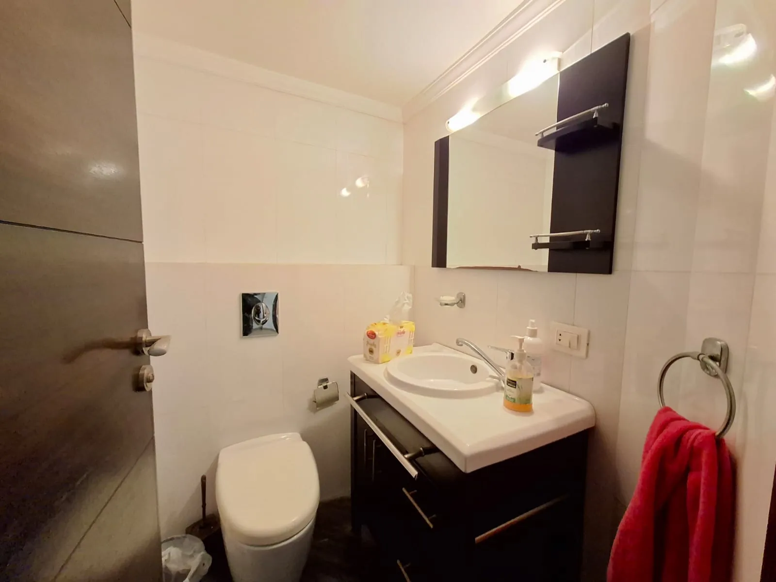 Spacious 3-bedroom Apartment With Sea View For Rent in Kfarhbeib — الصورة 7