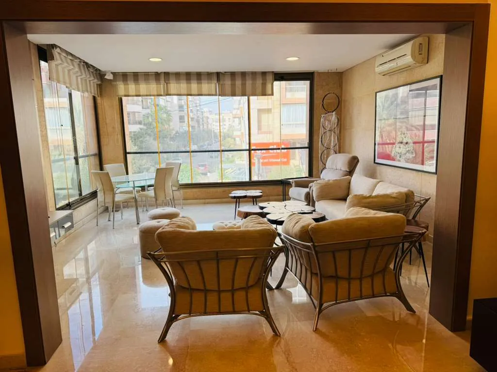 Amazing Unfurnished 4-Bedroom Apartment For Sale in Jnah, Beirut — الصورة 3