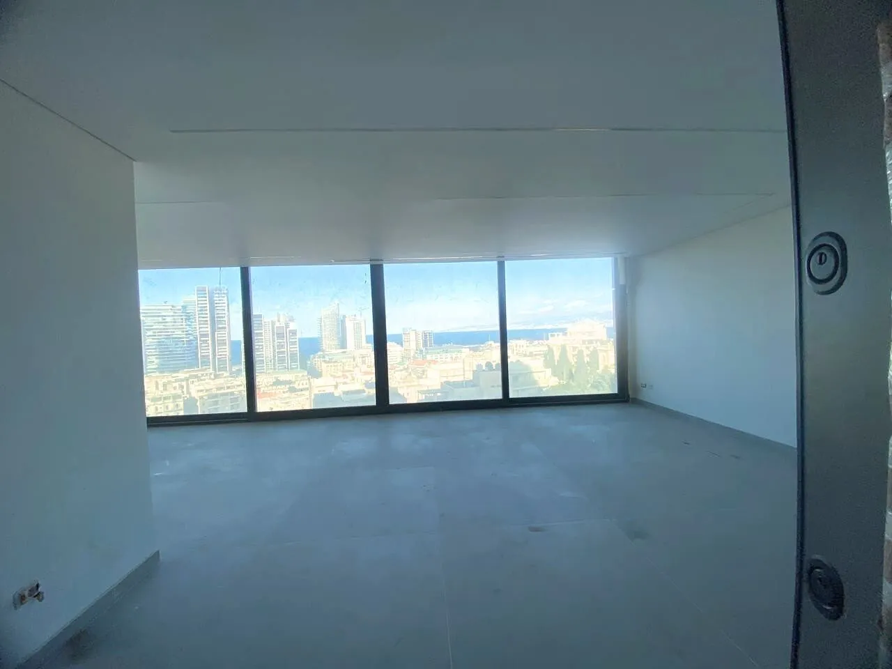 Brand New 3-Bedroom Apartment with Amazing Sea View For Sale in Zoukak El Blat — الصورة 2