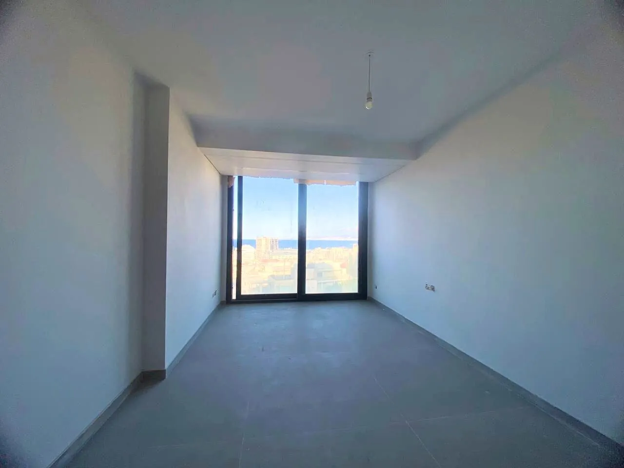 Brand New 3-Bedroom Apartment with Amazing Sea View For Sale in Zoukak El Blat — الصورة 3