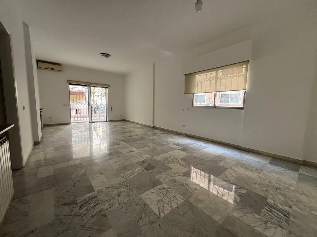 Nice 3-Bedroom Apartment For Rent in Achrafieh, Sioufi
