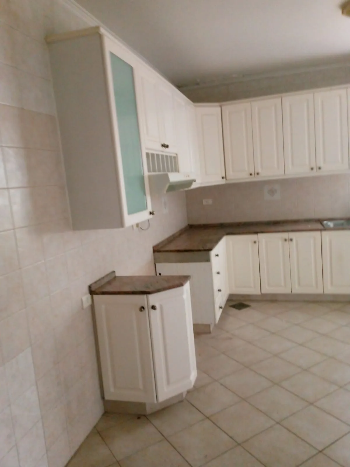 An Apartment With Sea And Mountain View For Sale In Adma — الصورة 10