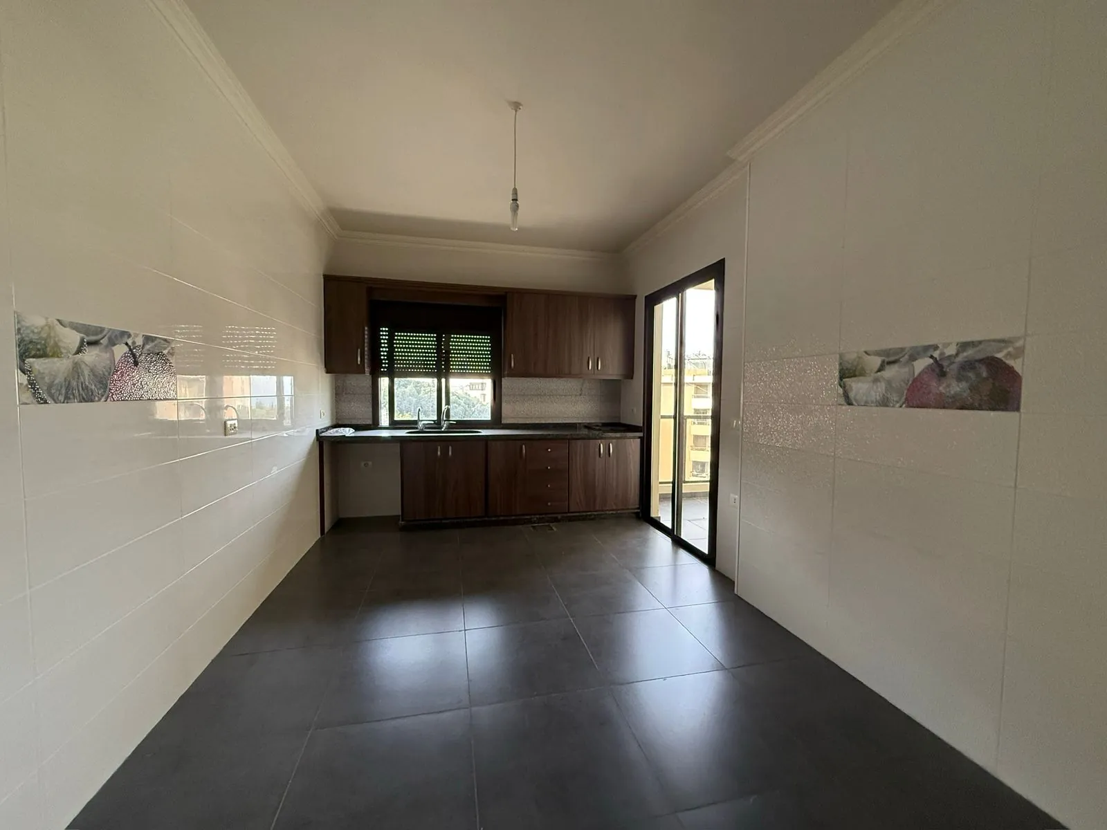 Duplex Apartment For Sale in A Brand New Building in Jbeil — الصورة 9