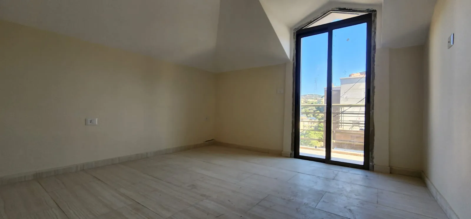 Semi-Attached Villa With Garden For Sale in Al Jamhour — الصورة 6