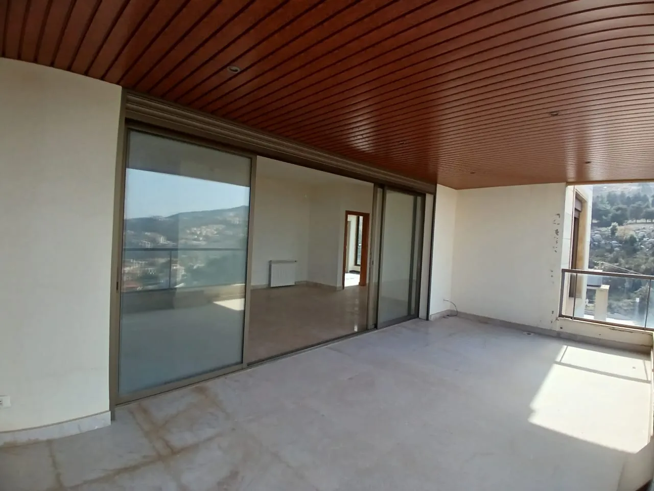 Duplex With Panoramic View For Sale in Chwaya, El Metn — الصورة 5