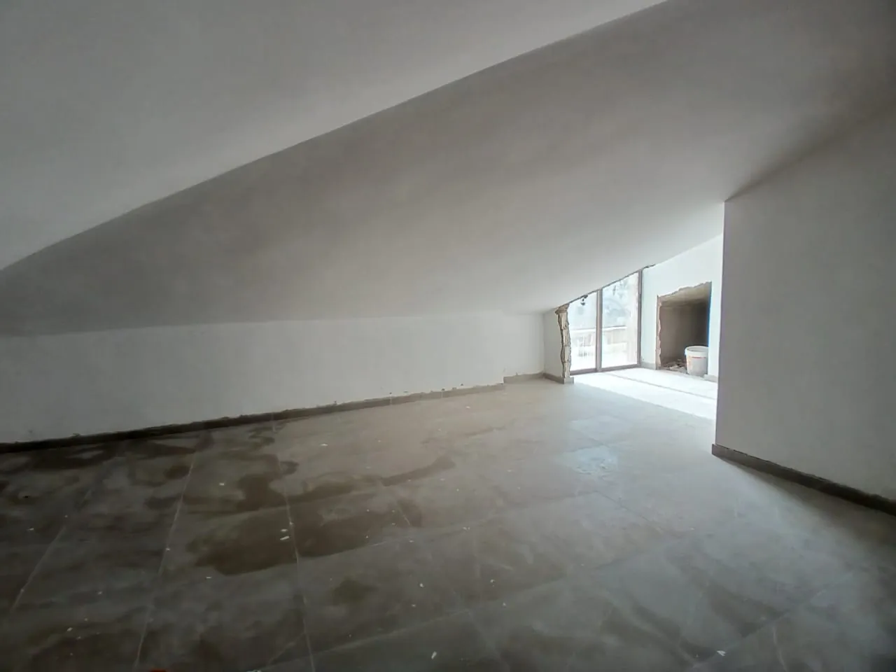 Duplex With Panoramic View For Sale in Chwaya, El Metn — الصورة 7