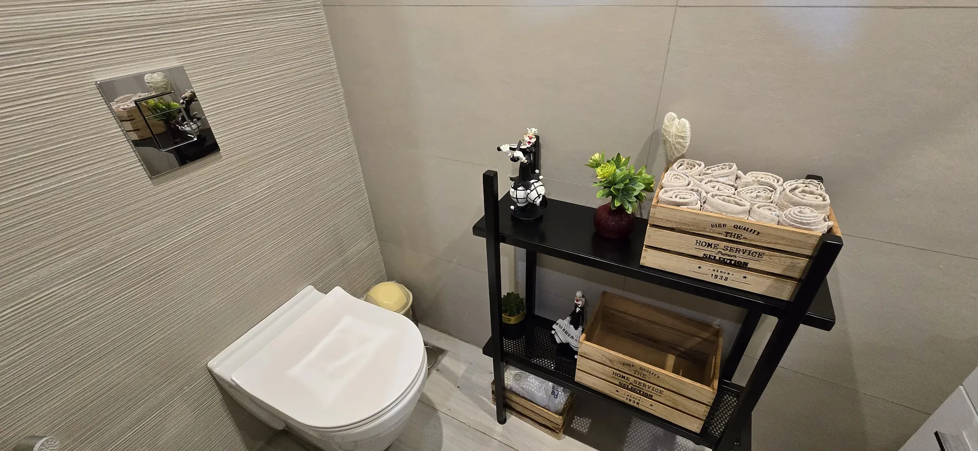 Nicely Decorated Apartment For Sale in Ras El Nabeh, Beirut — الصورة 8
