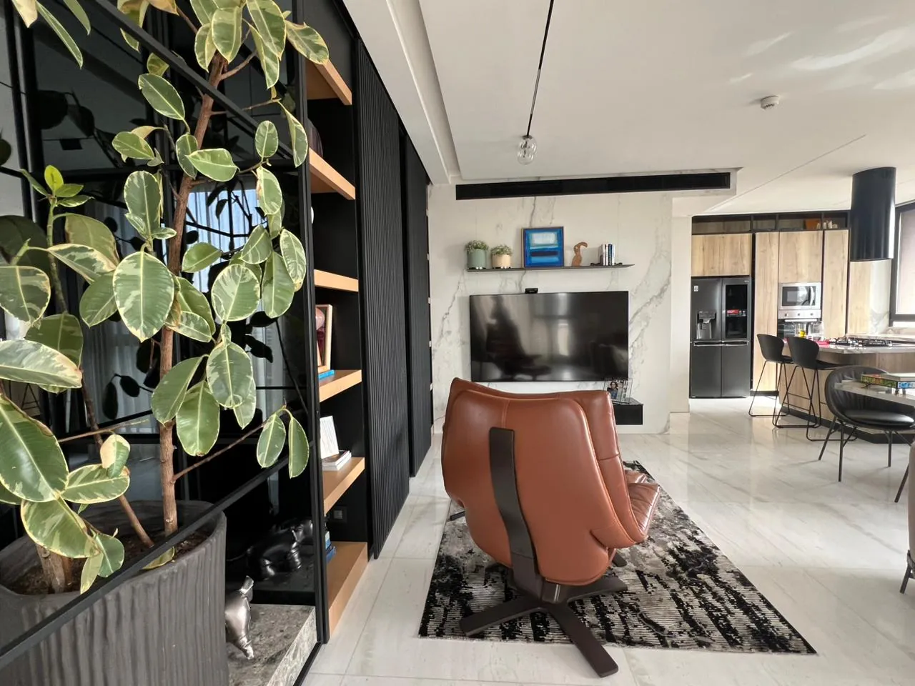 Luxurious 3-Bedroom Apartment For Sale in Achrafieh, Sioufi — الصورة 2