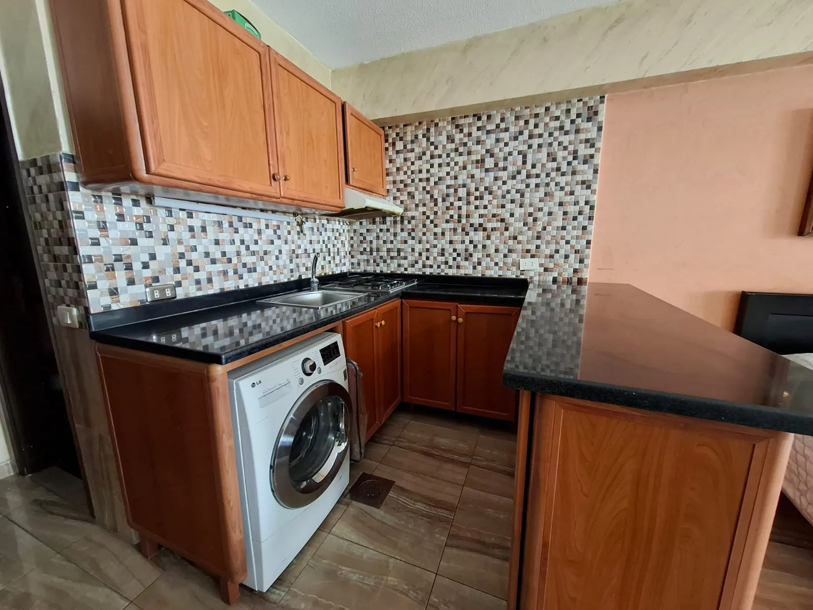 Furnished Chalet For Rent in A Well Known Resort in Tabarja — الصورة 2