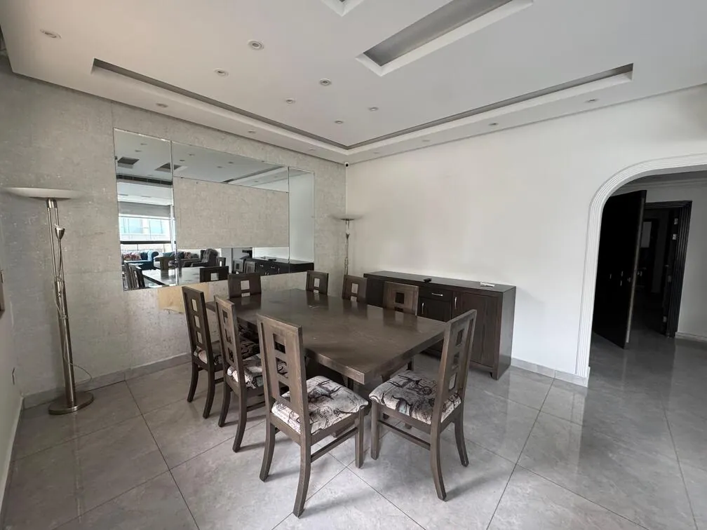 Renovated Apartment For Sale in Ras El Nabeh, Beirut — الصورة 3