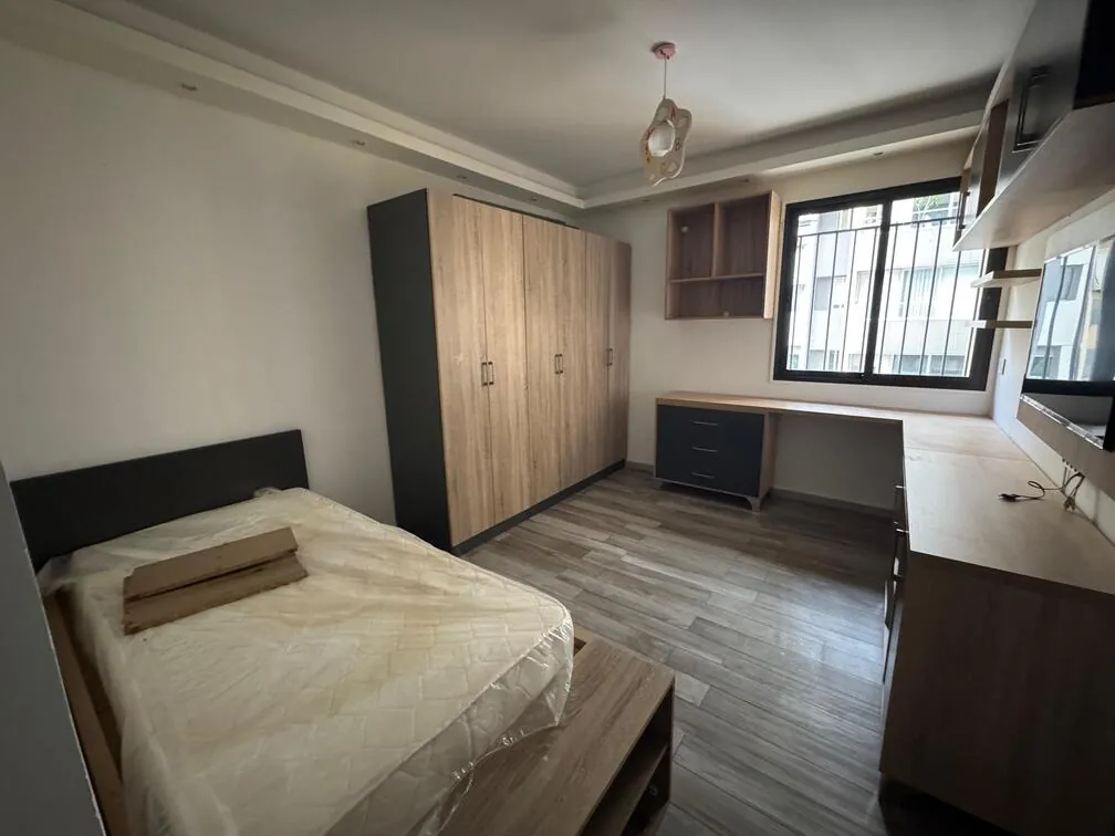 Renovated Apartment For Sale in Ras El Nabeh, Beirut — الصورة 6