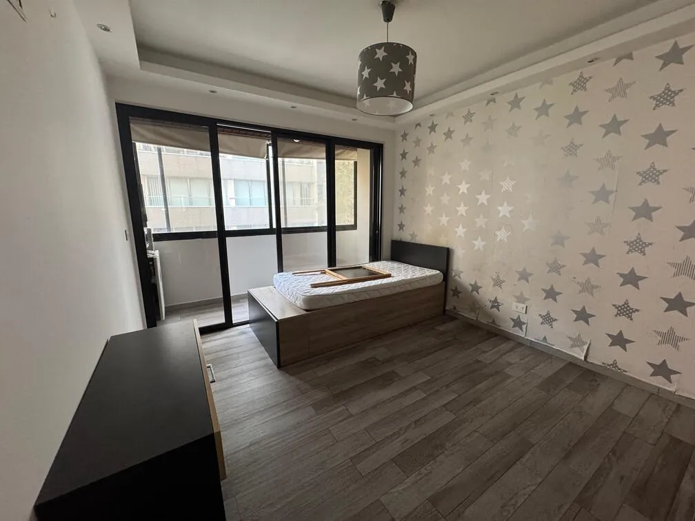 Renovated Apartment For Sale in Ras El Nabeh, Beirut — الصورة 7