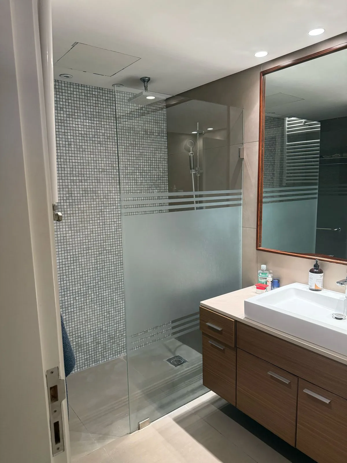 Luxurious & Furnished Apartment For Rent in Achrafieh, Monot — الصورة 8