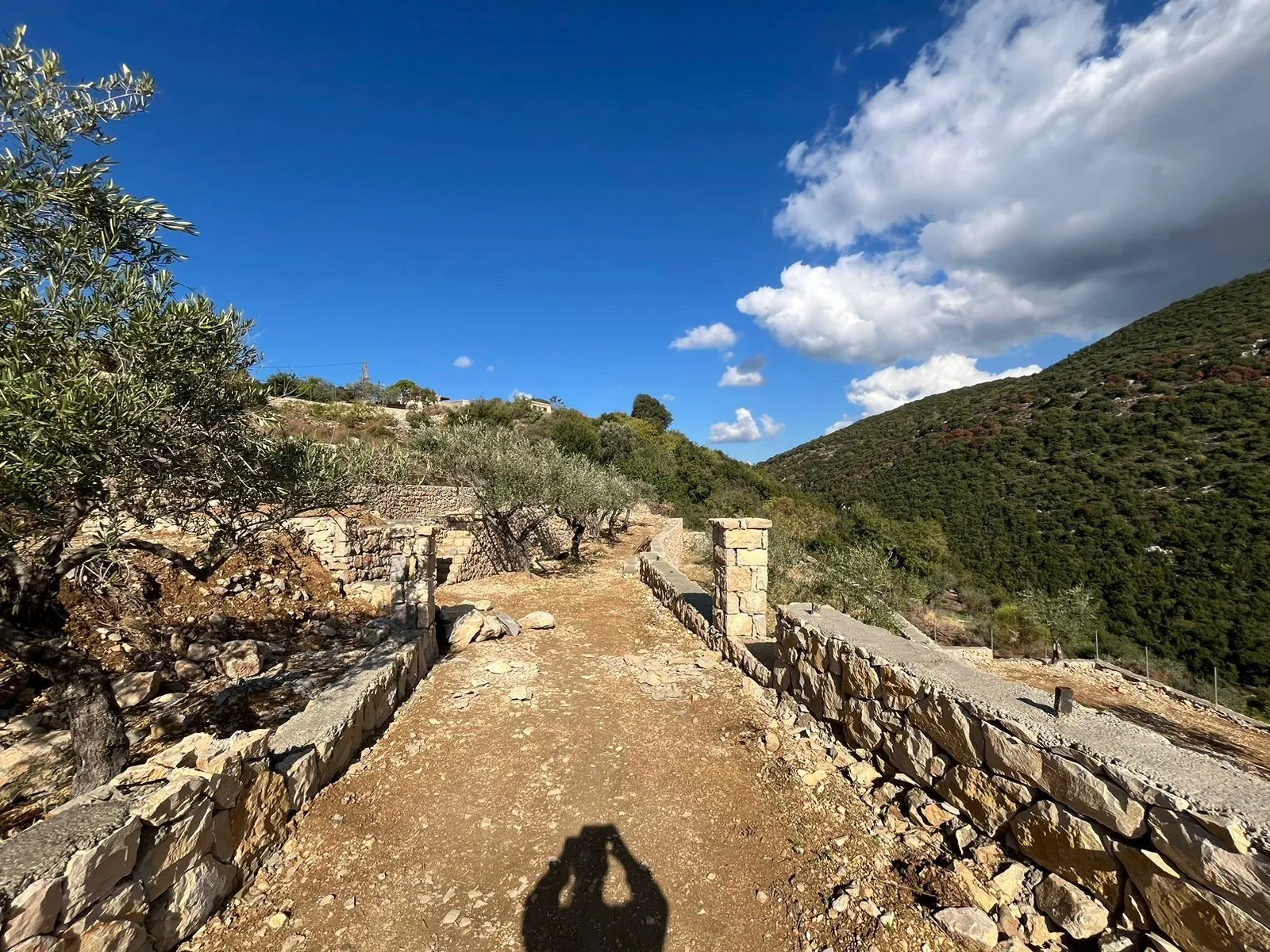 A 1,200 SQM Land For Sale in Sghar, Batroun — الصورة 4