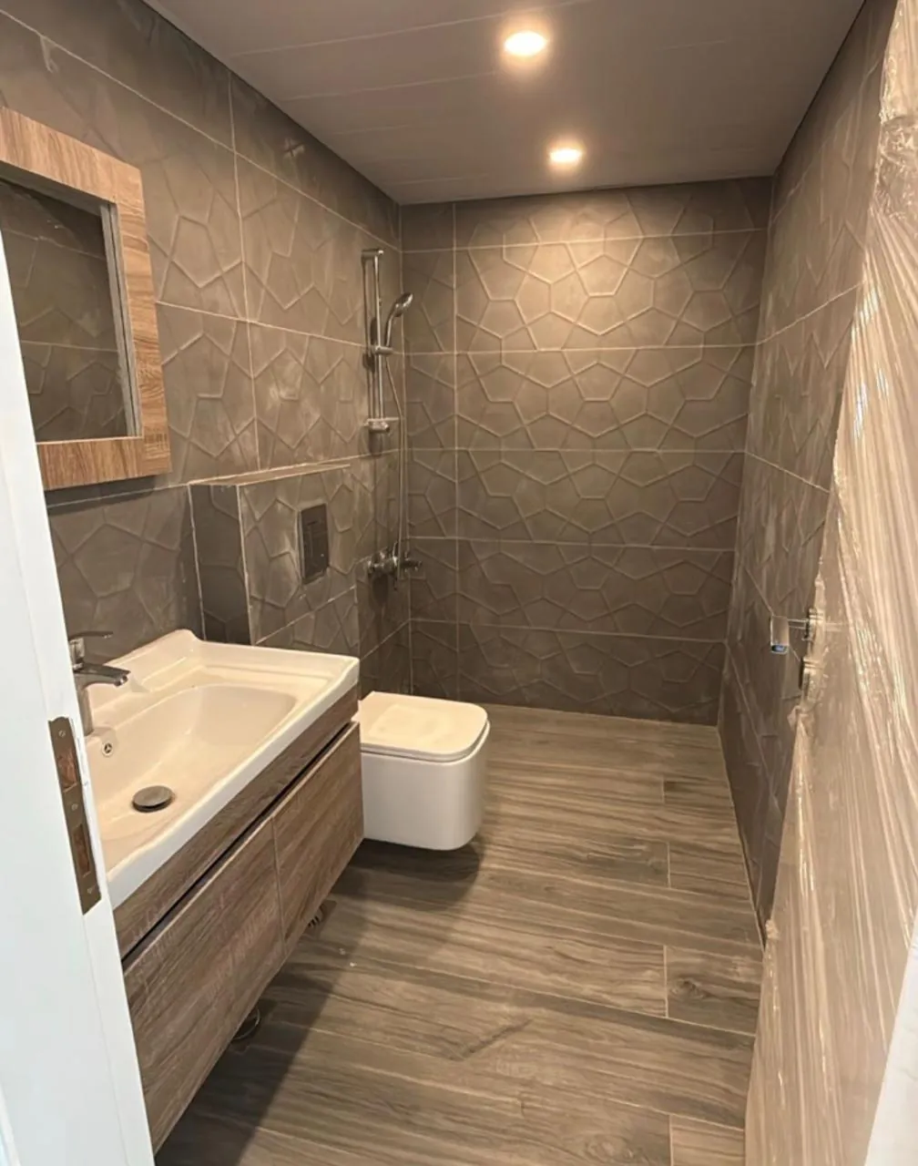 Brand New 3-Bedroom Duplex For Sale in Dbayeh — الصورة 8