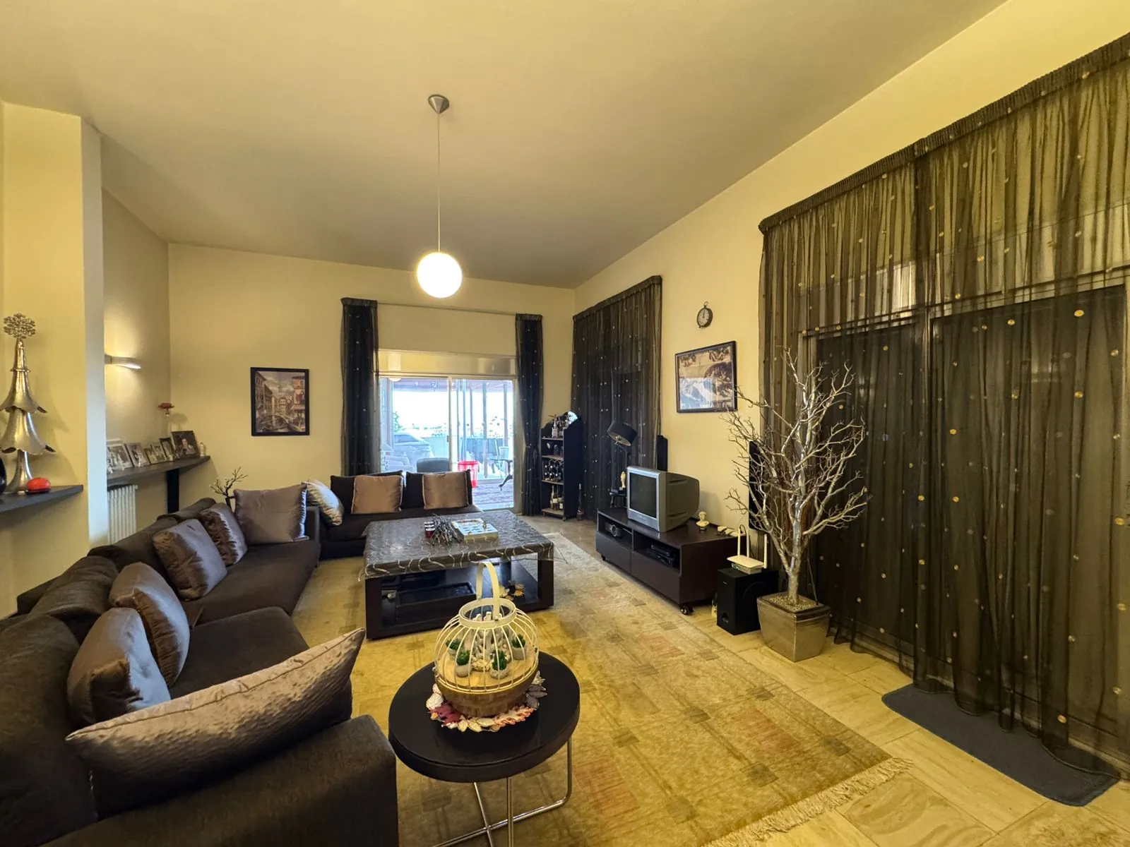 Spacious Apartment With Terrace For Sale in Mansourieh — الصورة 8