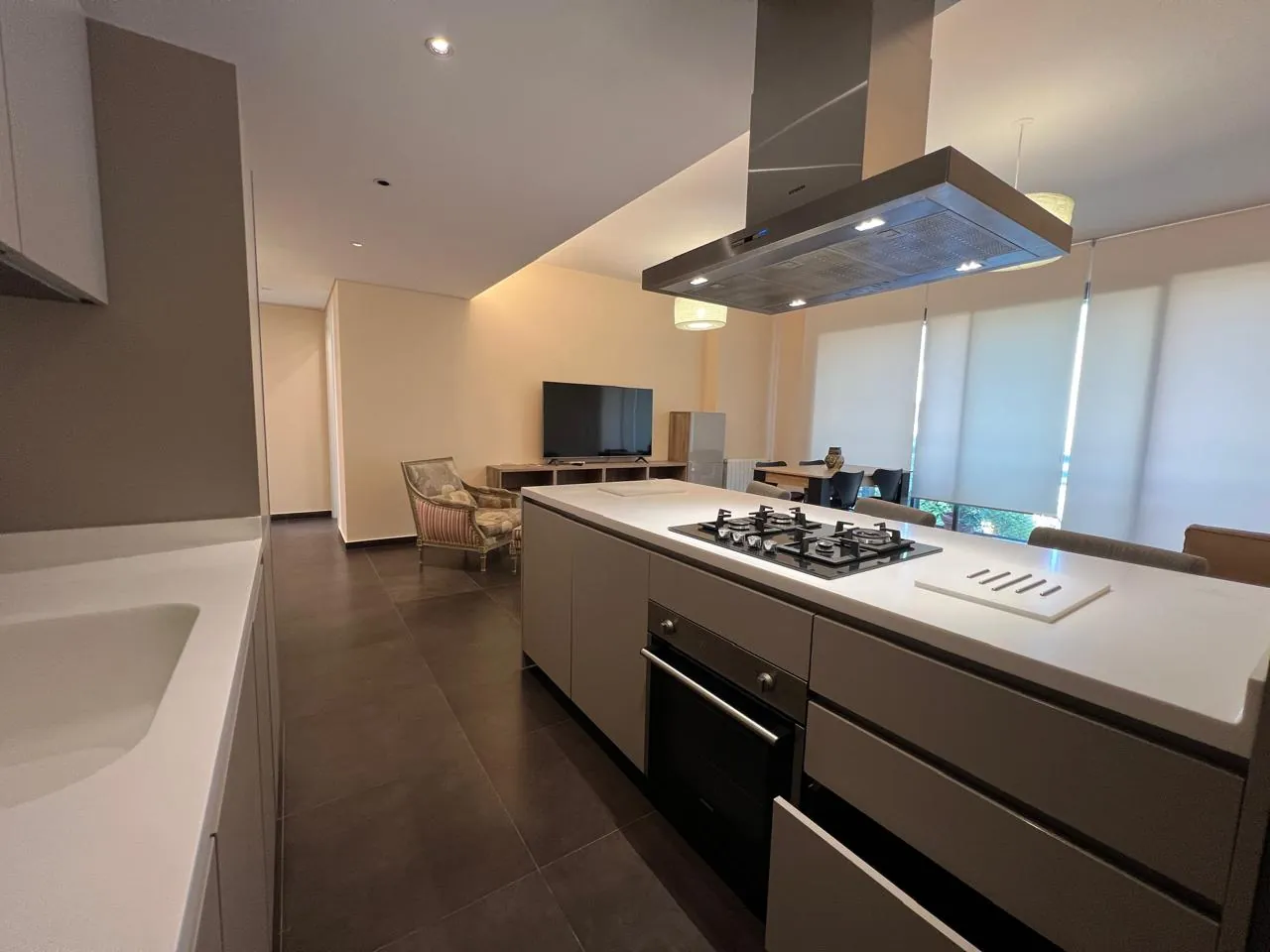 Beautifully Furnished Apartment For Rent in Achrafieh, Nazareth — الصورة 3