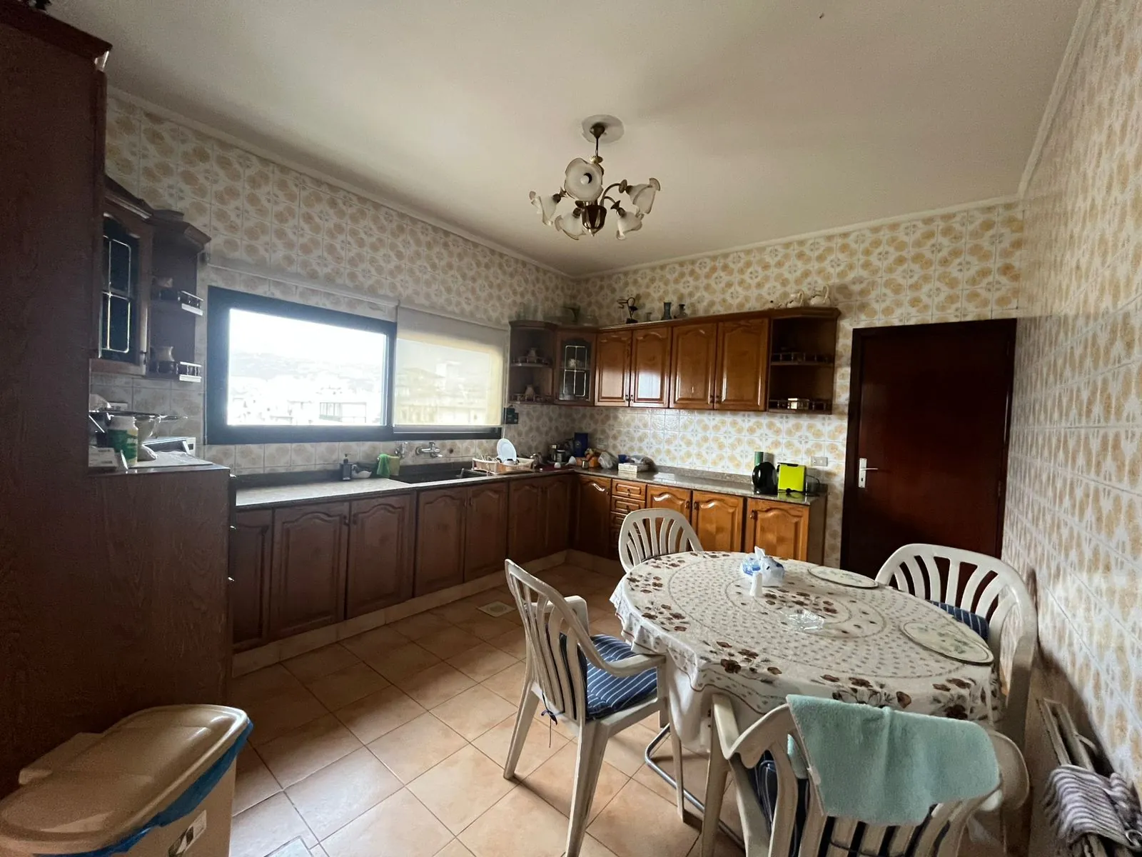 4-Bedroom Apartment with Sea View For Sale in Achrafieh, Geitawi — الصورة 5