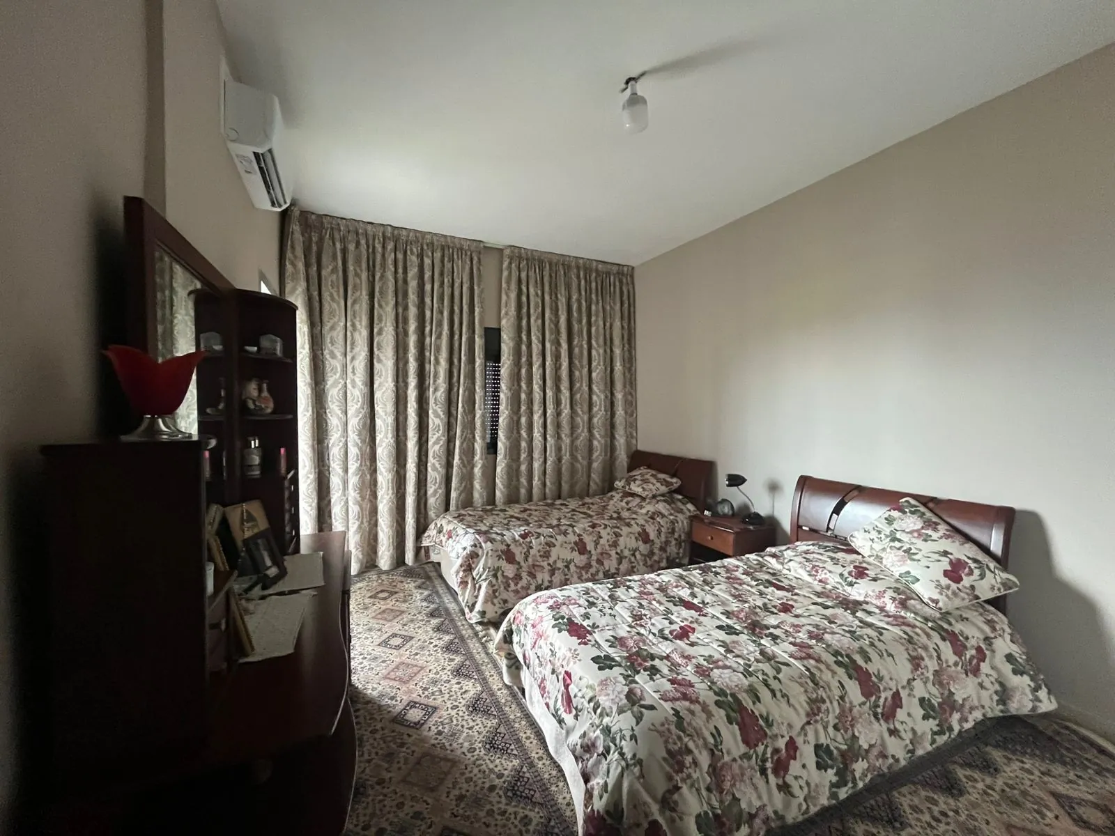 4-Bedroom Apartment with Sea View For Sale in Achrafieh, Geitawi — الصورة 8