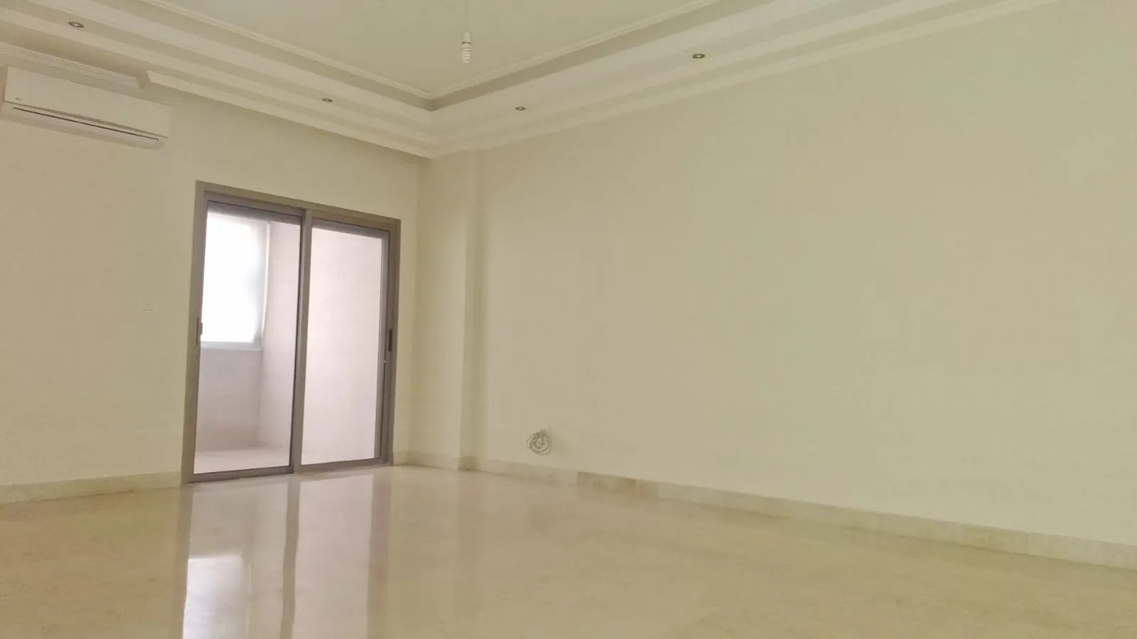Spacious 3-Bedroom Apartment For Sale in Bir Hassan — الصورة 10