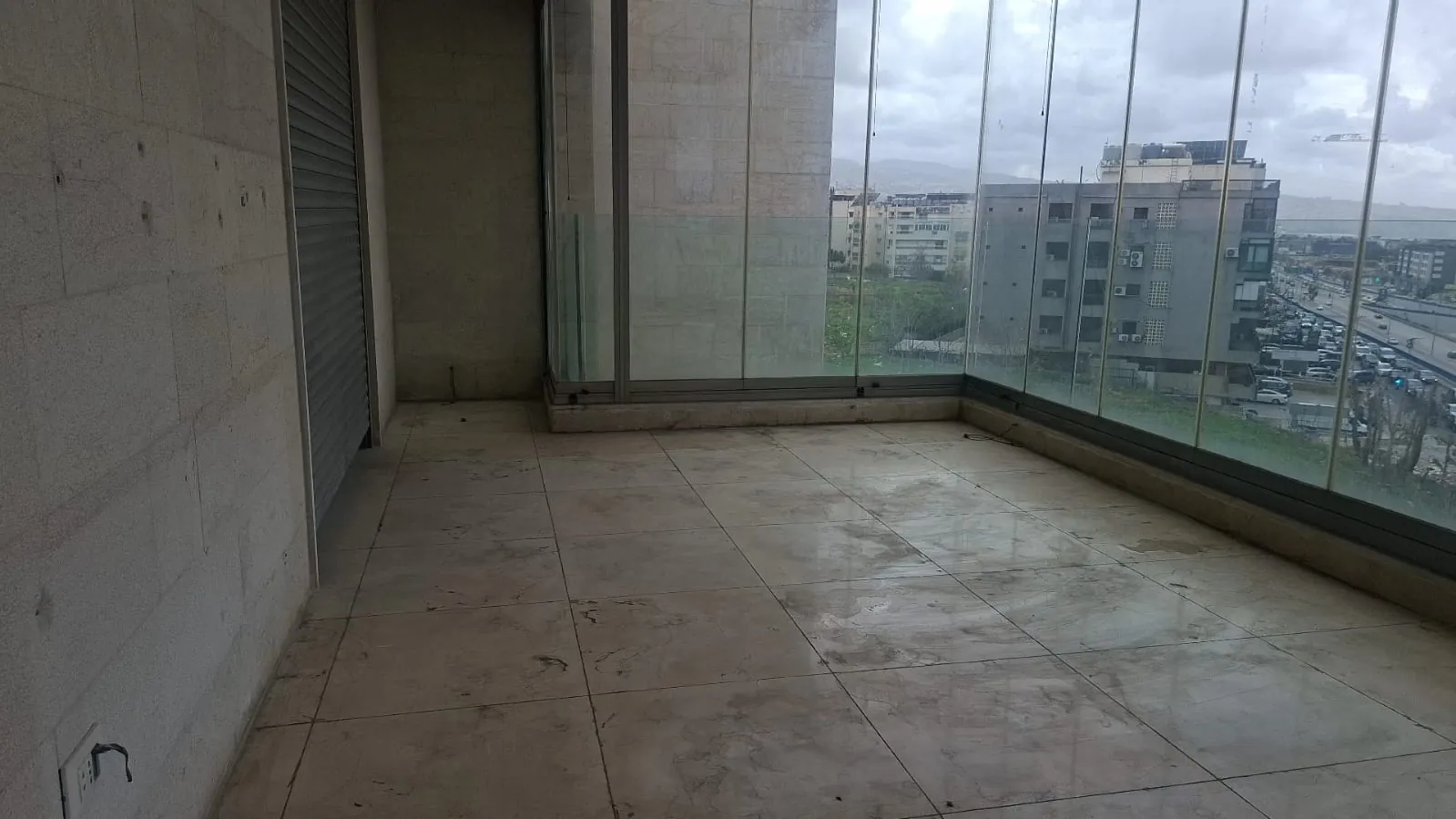 Spacious 3-Bedroom Apartment For Sale in Bir Hassan — الصورة 3