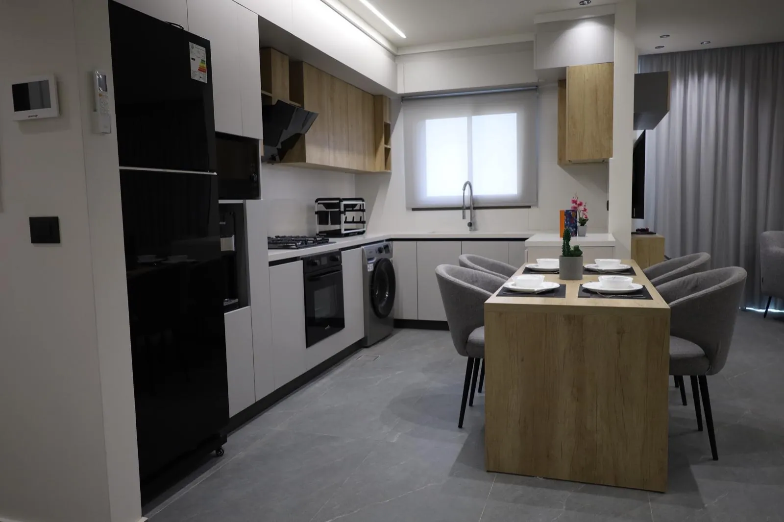 All Inclusive! Modern & Furnished Apartment For Rent in Bliss, Ras Beirut — الصورة 2