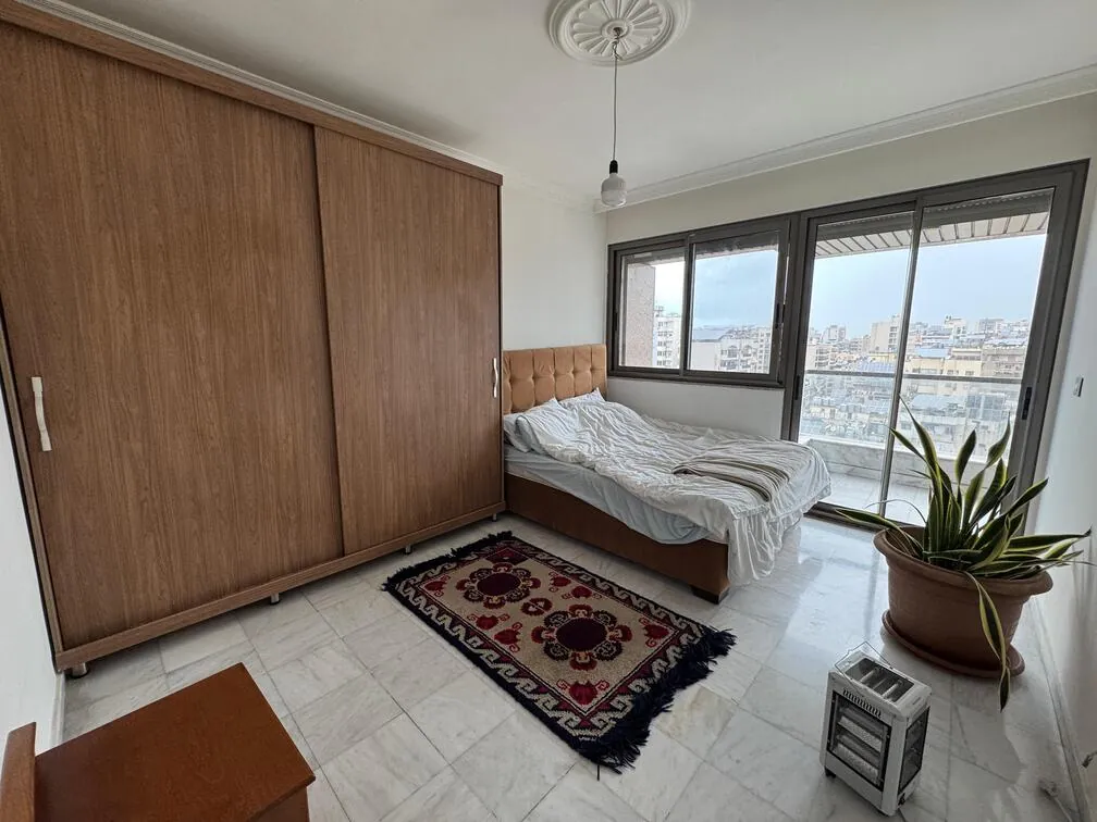 Spacious Apartment For Rent in Ras El Nabeh, Beirut — الصورة 6