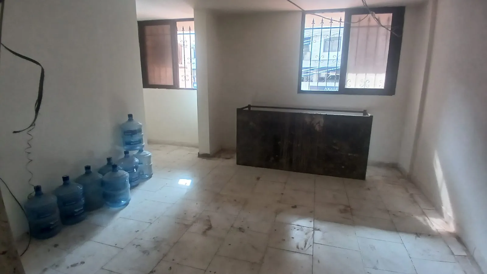 Exclusive! A 122 SQM Shop For Sale in Tilal Ain Saadeh — الصورة 4