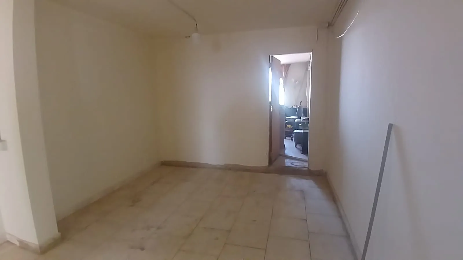Exclusive! A 122 SQM Shop For Sale in Tilal Ain Saadeh — الصورة 5