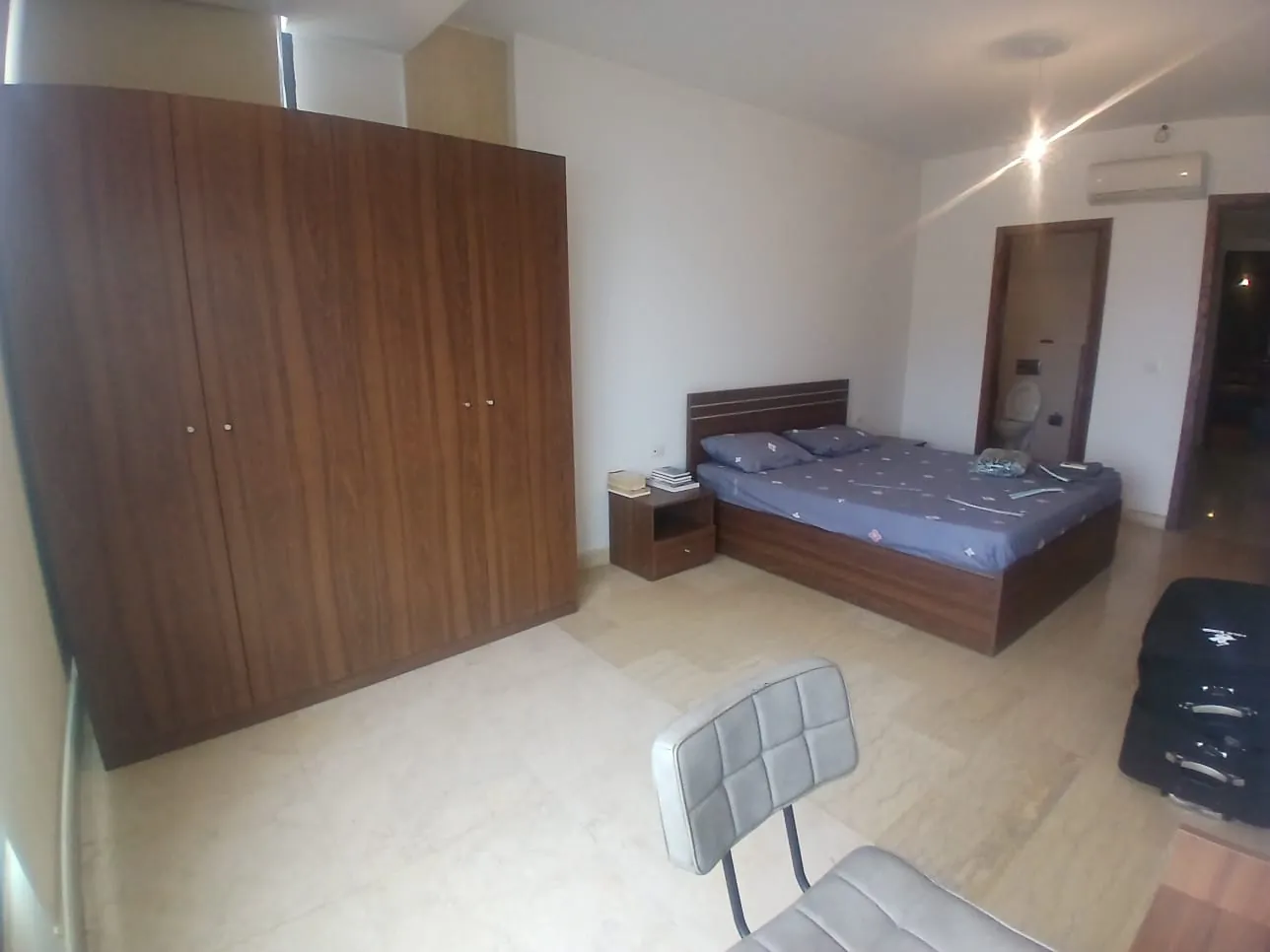 3-Bedroom Apartment For Sale in Ain El Mreisseh, Ras Beirut — الصورة 7