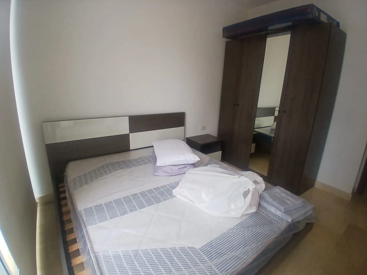 3-Bedroom Apartment For Sale in Ain El Mreisseh, Ras Beirut — الصورة 9