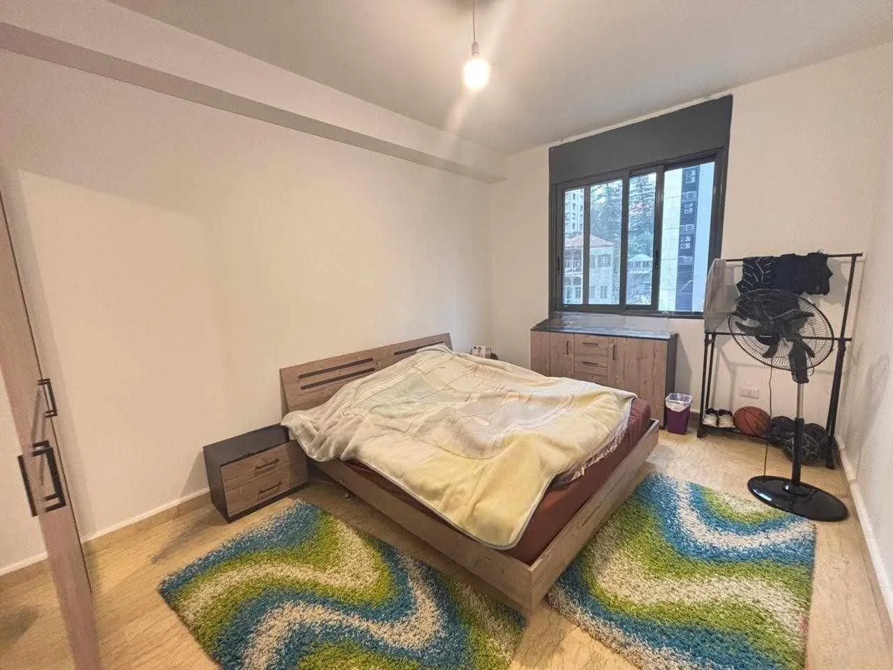 3-Bedroom Apartment For Sale in Ain El Mreisseh, Ras Beirut — الصورة 3