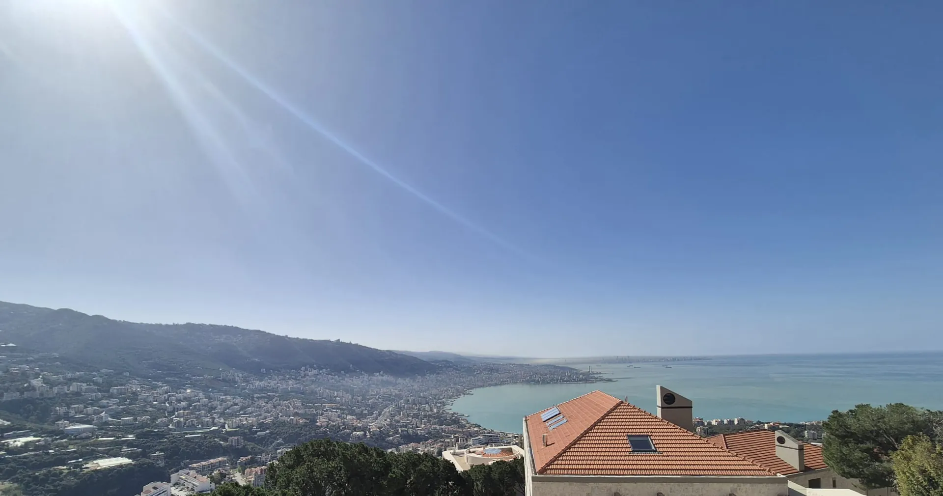 Exclusive ! High-End Apartment with Panoramic Sea View For Sale in Adma — الصورة 5