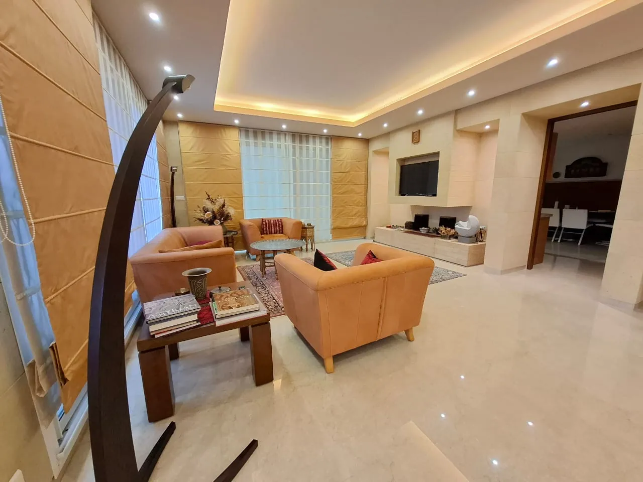 Exclusive ! High-End Apartment with Panoramic Sea View For Sale in Adma — الصورة 8