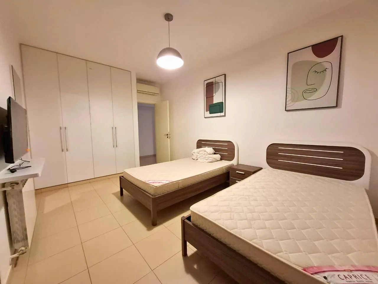 Spacious Apartment For Sale in a Gated Community in Sahel Alma — الصورة 8