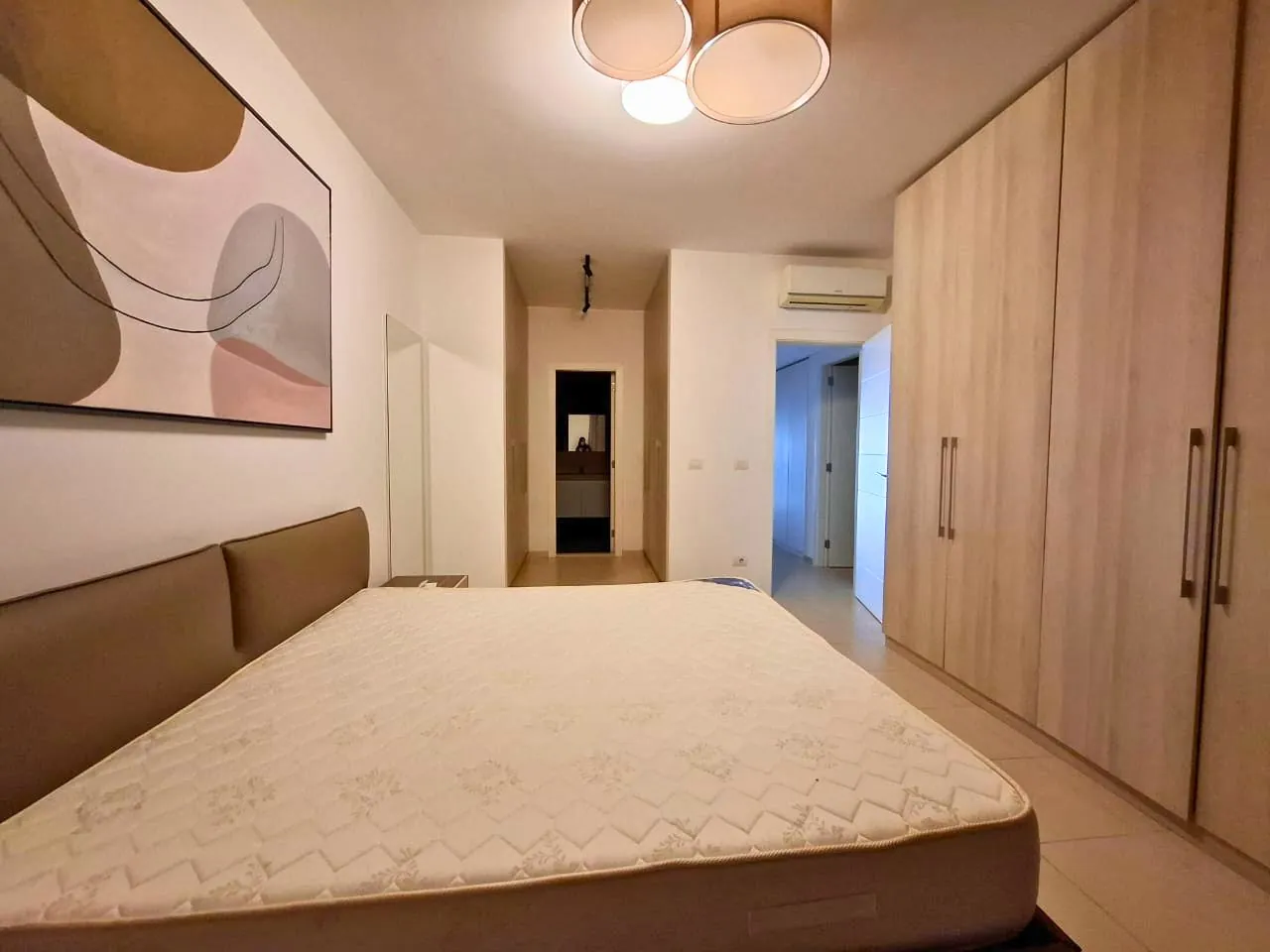 Spacious Apartment For Sale in a Gated Community in Sahel Alma — الصورة 9