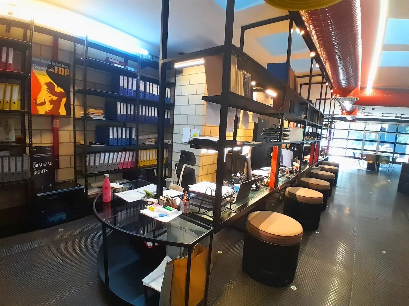 Stunning 300 SQM Ready to Move-In Office For Rent in Achrafieh — الصورة 6