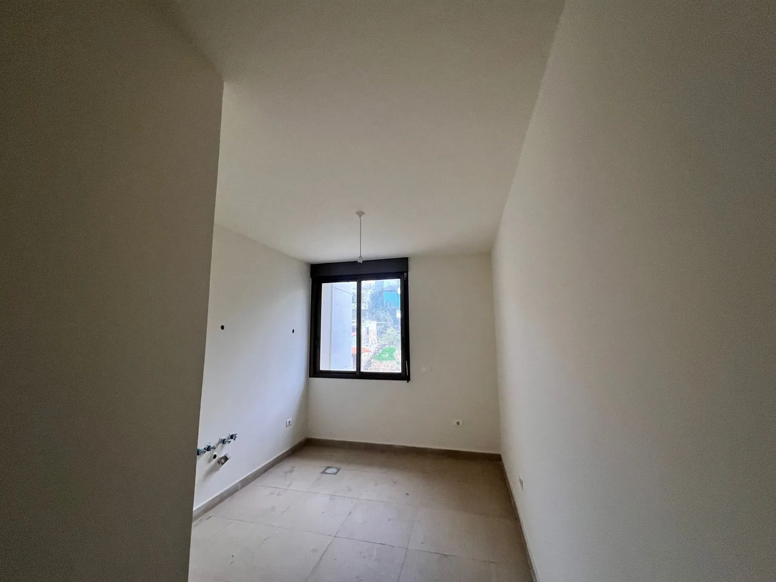 Brand New Apartment With Mountain View For Sale in Blaybel, Aley — الصورة 2
