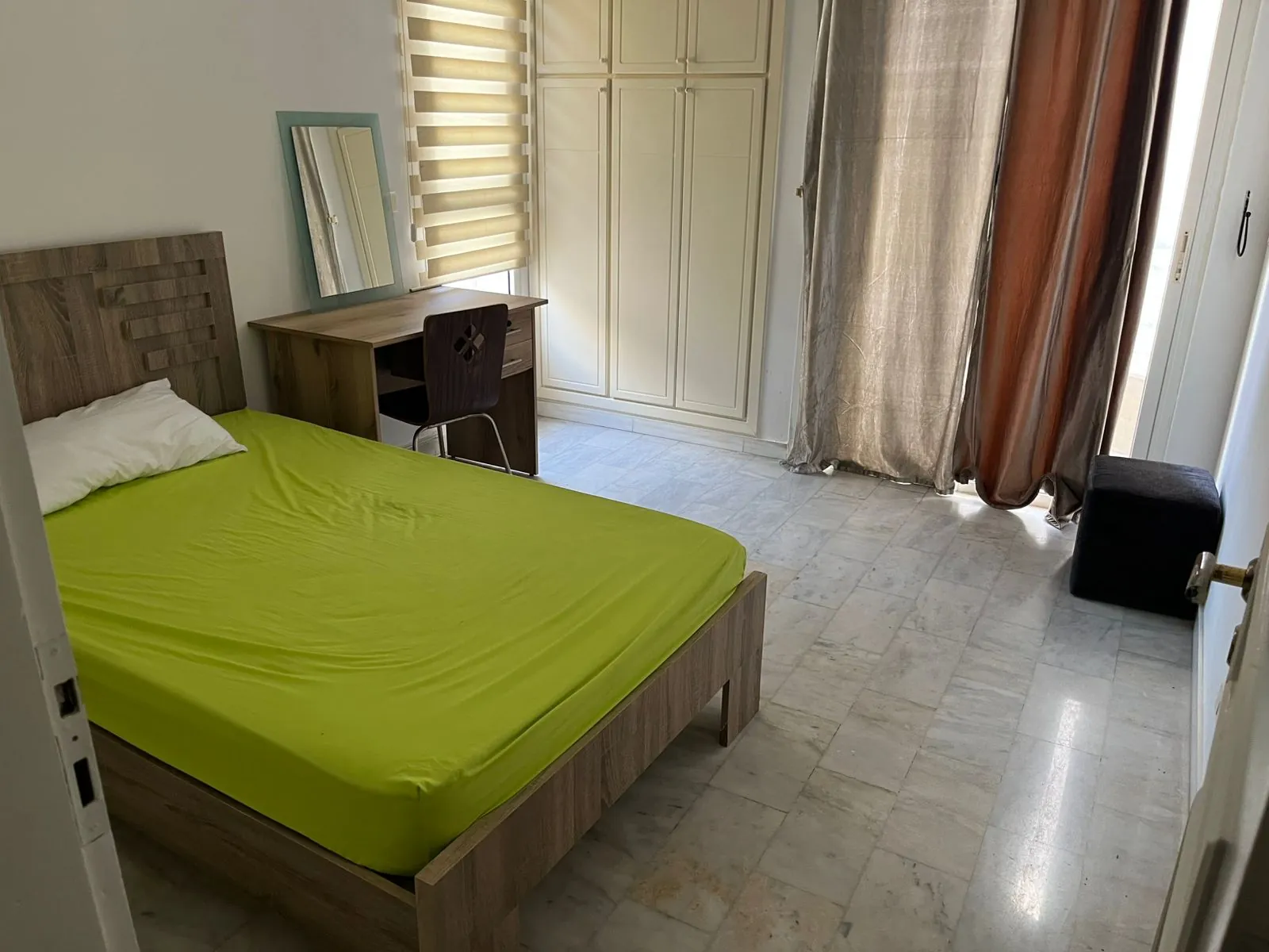 Modern & Furnished Apartment For Rent in Hamra, Beirut — الصورة 4