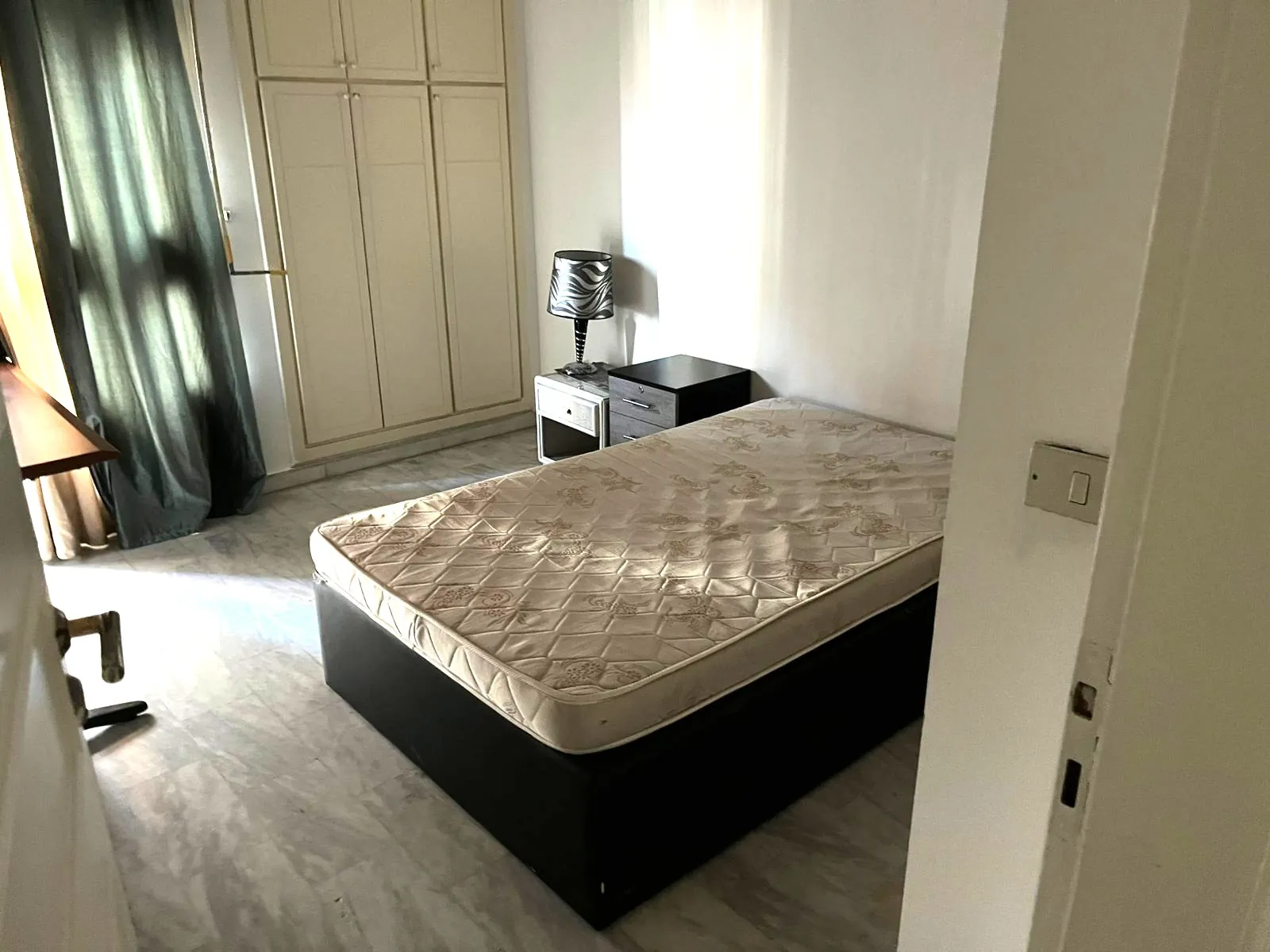 Modern & Furnished Apartment For Rent in Hamra, Beirut — الصورة 5