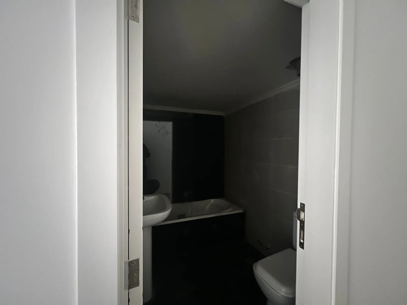 Brand New Apartment With A Garden For Sale in Blaybel, Aley — الصورة 3
